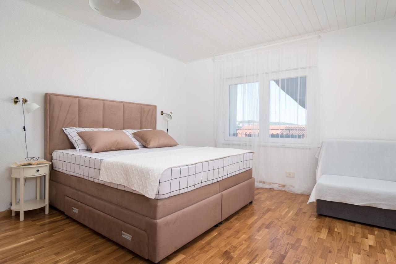 Apartman Regius White Trogir Eksteriør billede